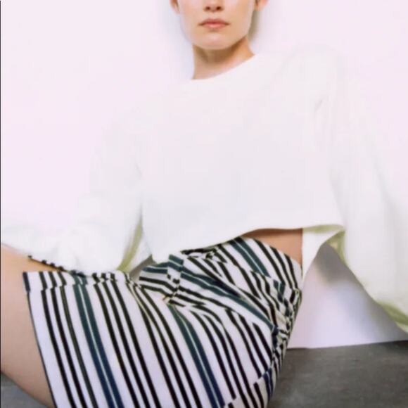 Zara CONTRAST DRESS WITH CUT-OUT DETAIL - Picture 9 of 15